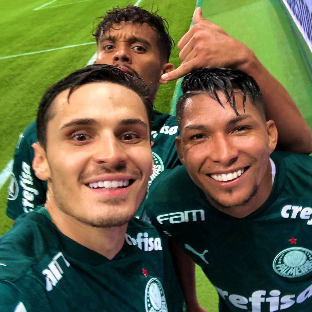 CachorroGremio's tweet photo. LEMBRANDO QUE O GRÊMIO RECUSOU ESTES JOGADORES DO PALMEIRAS PELO JEAN PYERRE https://t.co/2Y8GHjE7sc