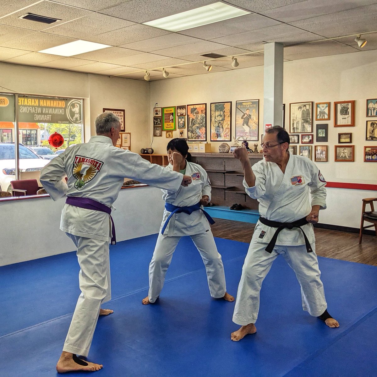 ewcdojo's tweet photo. A few pictures from today's noon Karate class! https://t.co/B7AellfOb0