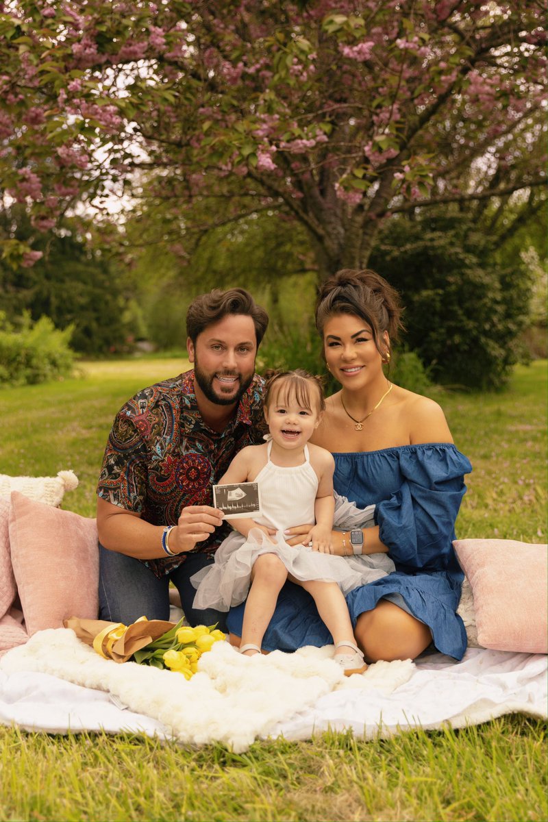 april pollock tweet media