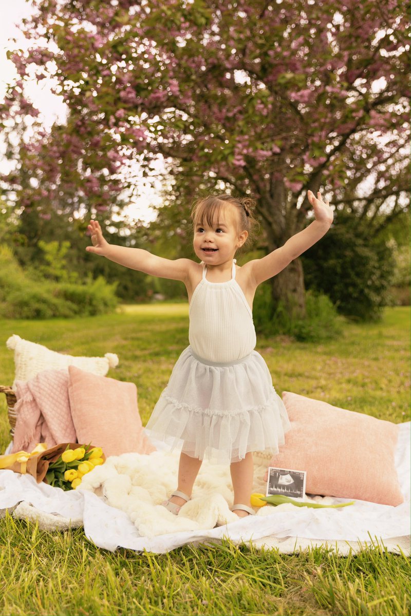 april pollock tweet media