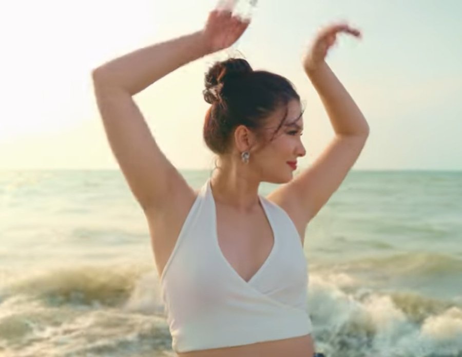 FanBoyniAnjing's tweet photo. And the shine goes through as if something --YOU.,believes.

"Paraiso" - Anji Salvacion (Official Music Video) 🔗🌴https://t.co/lc5iUKfs8D

#AnjiSalvacion #AnjiParaisoMV #AnjiParaiso https://t.co/JTLPHca9fb