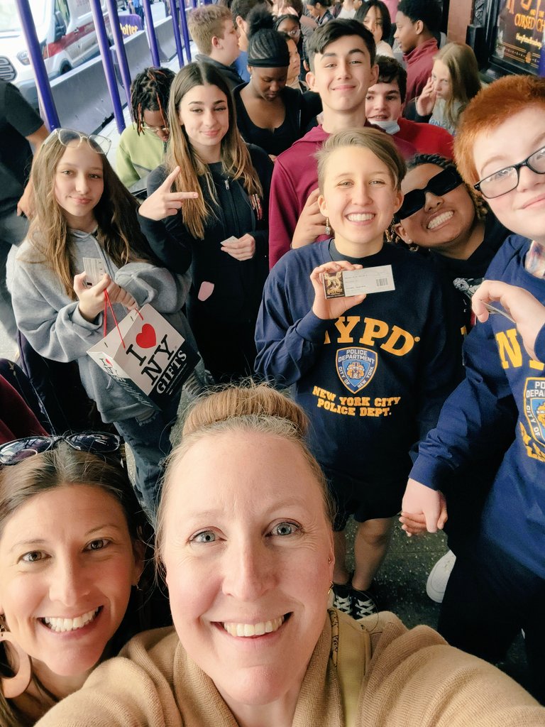 DerbypsE's tweet image. Harry Potter and the Cursed Child on Broadway!
#WeAreDMS @DerbyMiddle_CT