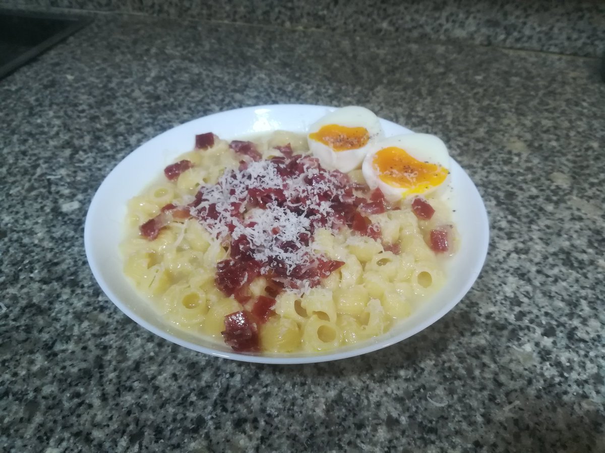 Tomate D. Fey tweet media
