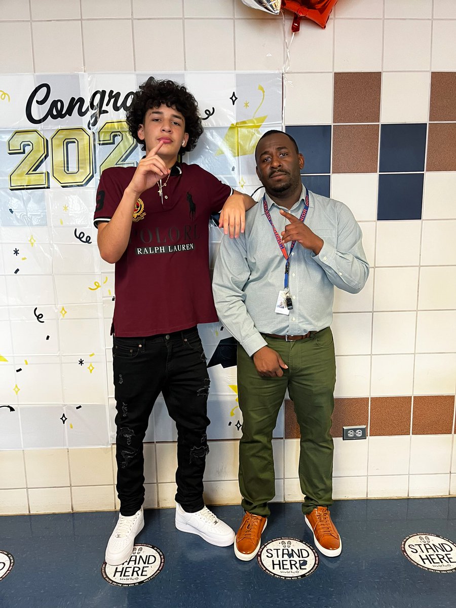 We locked in for these up coming years‼️🤞🏽 @Bronco_Booker