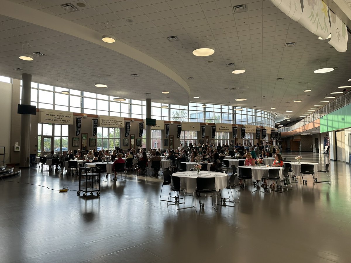 SHSFalcons's tweet photo. Mother’s Tea is always a great way to honor our moms but also a way to kick off the Final Countdown to Commencement
@NKCSchools @StaleyPrincipal @kkooi42 @StaleyNews @sthscounseling @Staley_StuCo  @TheNestSHS @StaleyCagers @Drjwheelernkc https://t.co/2QVPUoMQA5