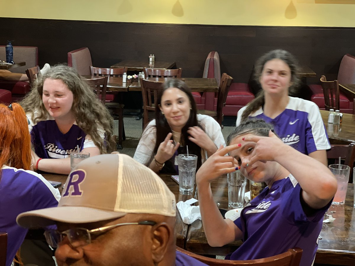 Riverside Softball tweet media