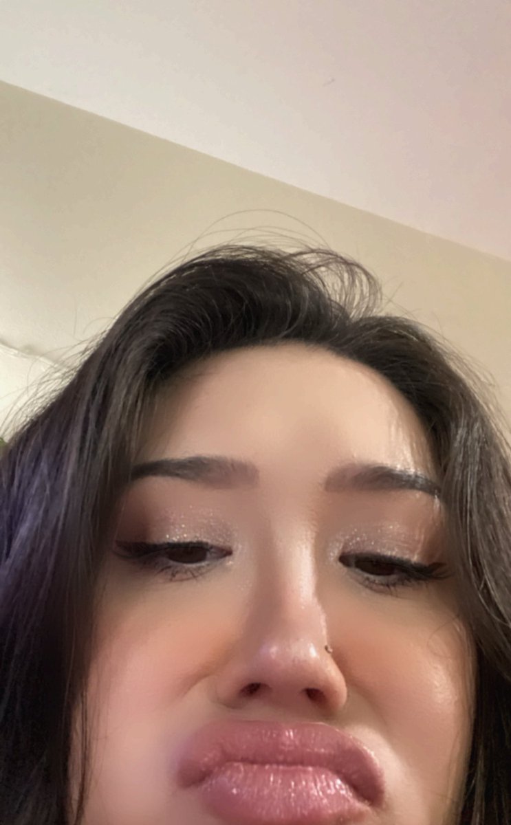 jayyypls's tweet photo. You smelly https://t.co/5nOoUYiGq5