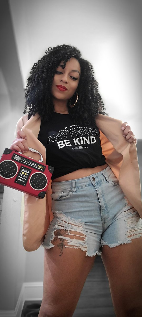 DjCheviRed's tweet photo. Came out to support my boy #DjOK in the #SpinFest @Spinfest @BarleyHouseCLE DJ competition. BE KIND or battle me son!! 😜😜💋💋 #DjCheviRed #bhspinfest https://t.co/iotRi62b5P