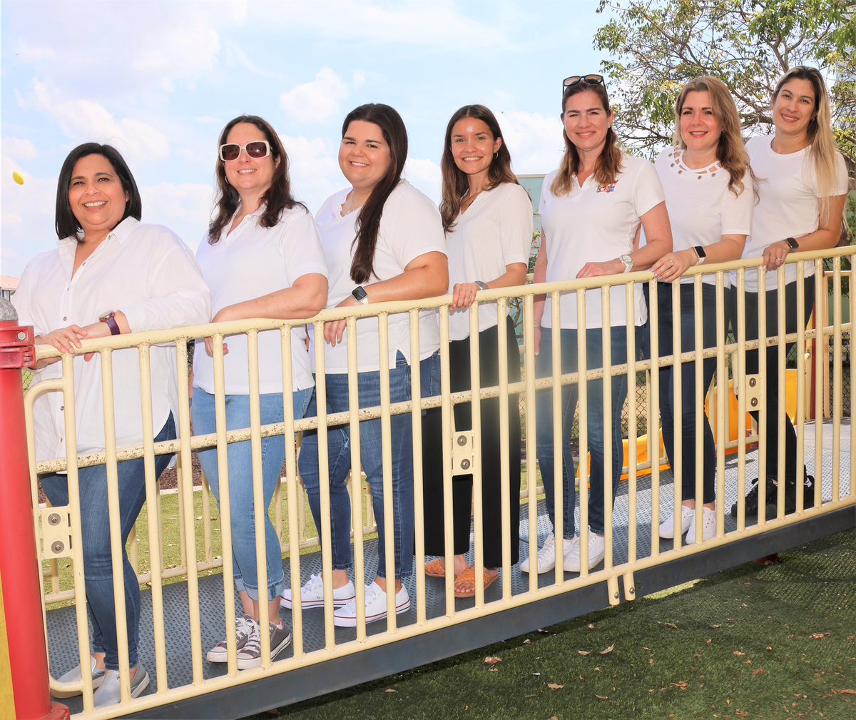 NBB_Elementary's tweet photo. Today we honor our wonderful Pre-K, Kindergarten, and First Grade teachers. They do an amazing job of setting the foundations in our youngest Buzzin’ Bees! #earlychildhoodeducation #happyteacherappreciationweek @mdcpssouth @mdcpsearlychildhood @miamischools @suptdotres https://t.co/RjLq3zFKKO