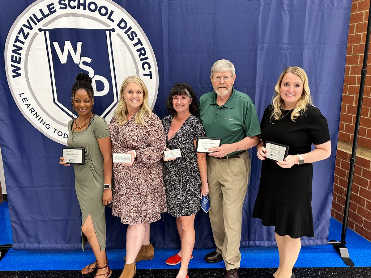 WSMSwolves's tweet image. Had the best time honoring &amp;amp; celebrating these wonderful educators tonight! SMS Support Staff &amp;amp; Teacher of The Year, 20 Year WSD employees, and an amazingly dedicated retiree! We are so blessed to work alongside these one of a kind wolves! #WSMSwolves