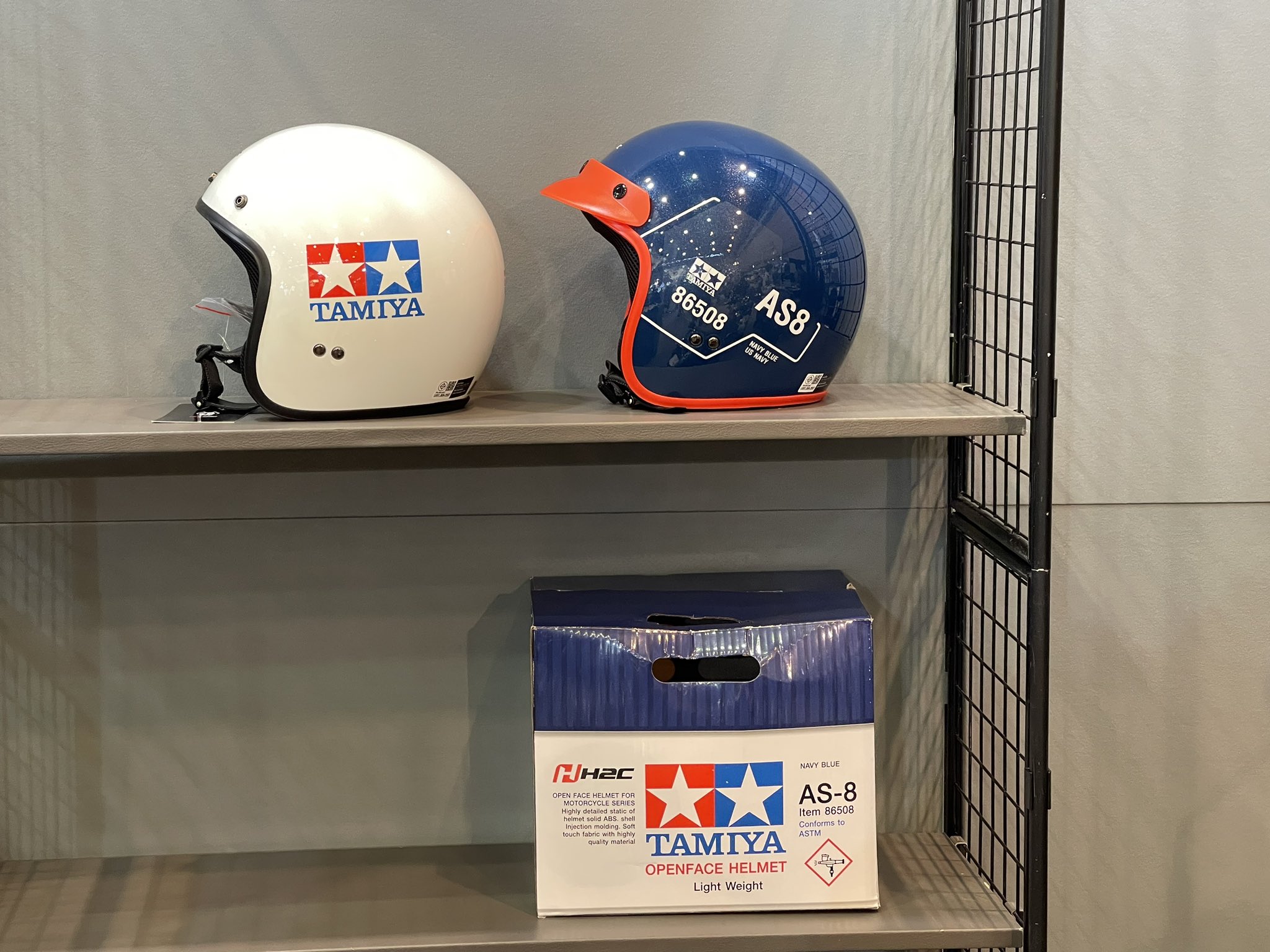 タイホンダ 純正　TAMIYA タミヤ　ヘルメット　ネイビー色 タイホンダ 純正TAMIYA タミヤヘルメットネイビー色
