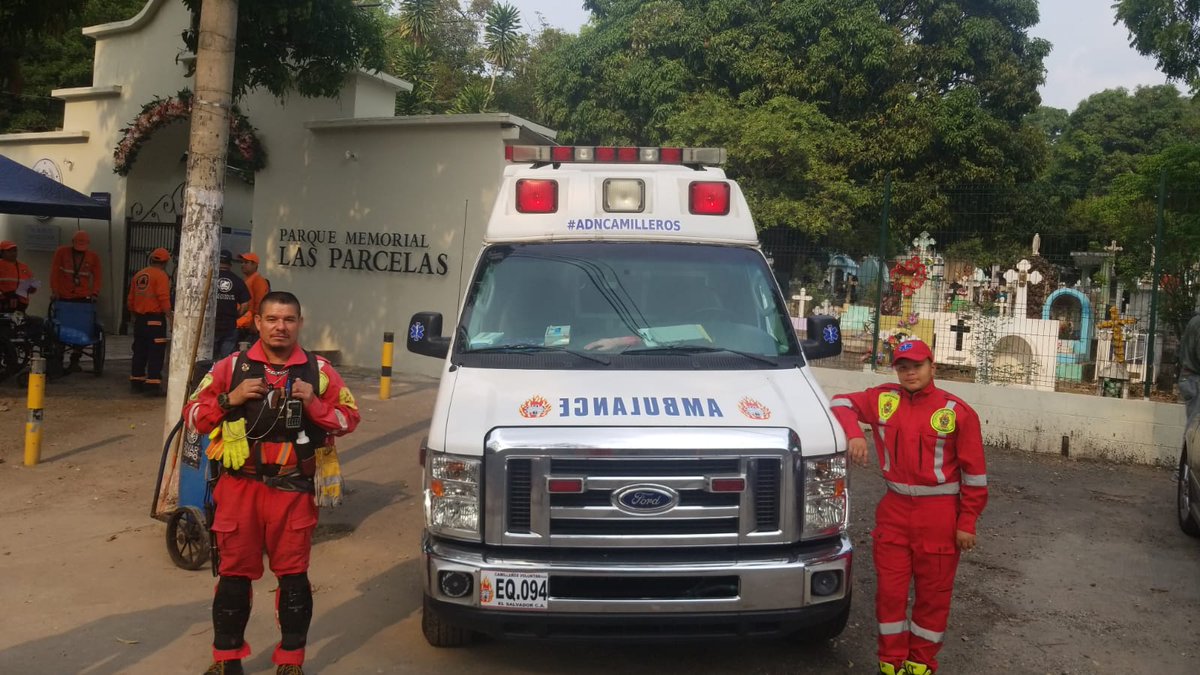 Cómo parte de la Conmemoración del Día de Las Madres, nuestros Voluntarios brindaron sus Servicios de Emergencia en los Distintos Cementerios de San Salvador, Cojutepeque, Usulután y Santa Ana.