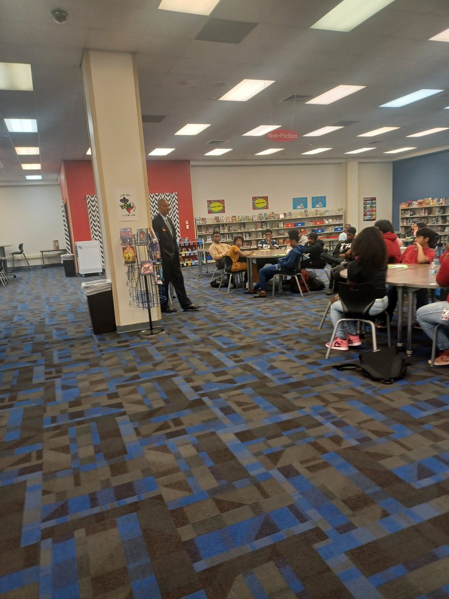 TiffMWilkerson's tweet photo. Showed up to support Career Day @KennemerMS today! Exposure is key to student success! @nicoleuptontx it was great to see you!
#CCMRMatters https://t.co/kFEVX2VOkJ