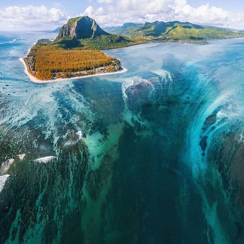 The Underwater Waterfall of Mauritius