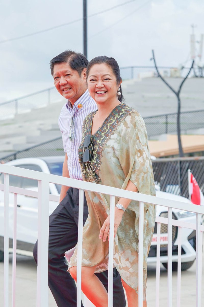 Manila Bulletin News On Twitter WHAT A WONDERFUL BREAK Marcos on-30th-wedding-anniversary-bongbong-marcos-proposes-to-wife-liza