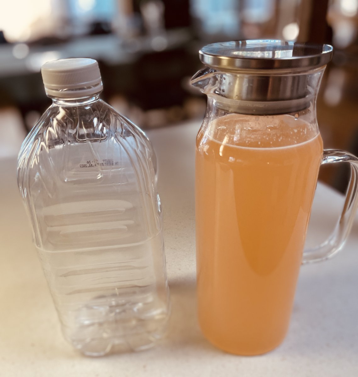 New post on my 'Waste Less' blog. 
The one with less recycling in the blue bin
jenswasteless.blogspot.com/2023/05/the-on…

Plus, lemonade in glass is so much classier than lemonade in plastic. Recipe included.
#zerowaste #plasticfree