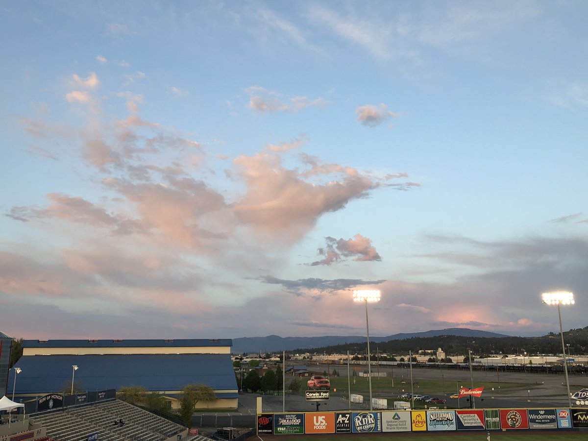 MLB_BaseballSky's tweet photo. RT @DNicholsSR: Double play #baseballsky https://t.co/knLqwtIsET