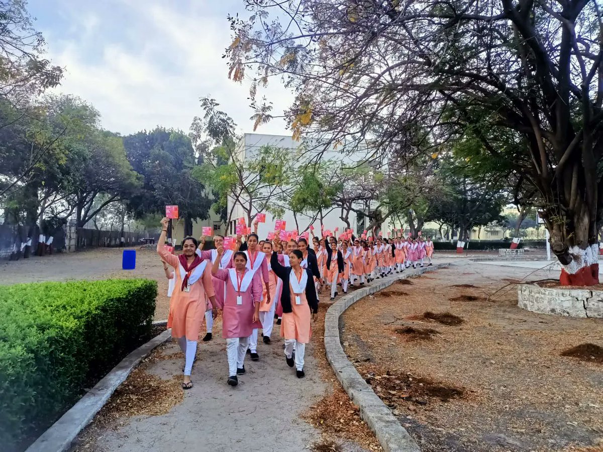 YUCIindia's tweet photo. @YUCIindia is accelerating with its mass campaign of raising the "Red Card". Students from the north india raised the red card and took the pledge against all the discrimination and violence against women and girl children.

 visit
https://t.co/PqQUPh01fL

#yuciindia
#ARDN
#un https://t.co/ElLl54TPNu