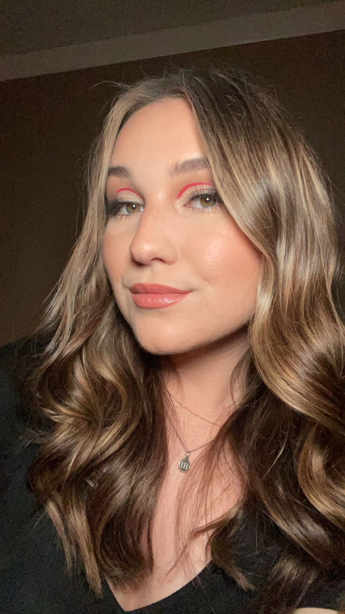 MadisonBardin's tweet photo. Just my yearly Twitter debut 🌶️ https://t.co/a7SrDFV2Jy