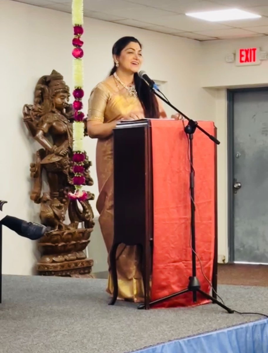 widhyarthi's tweet photo. She said;
“I am from a conservative Muslim family, My mother said to me when I was a child that if your brothers can go out &amp; do what they like then you are also unrestricted, go &amp; explore the world, 
I am proud of my mother”.
An exemplary Bhartia Nari khushbu Ji @khushsundar https://t.co/6qS8FxAjsW
