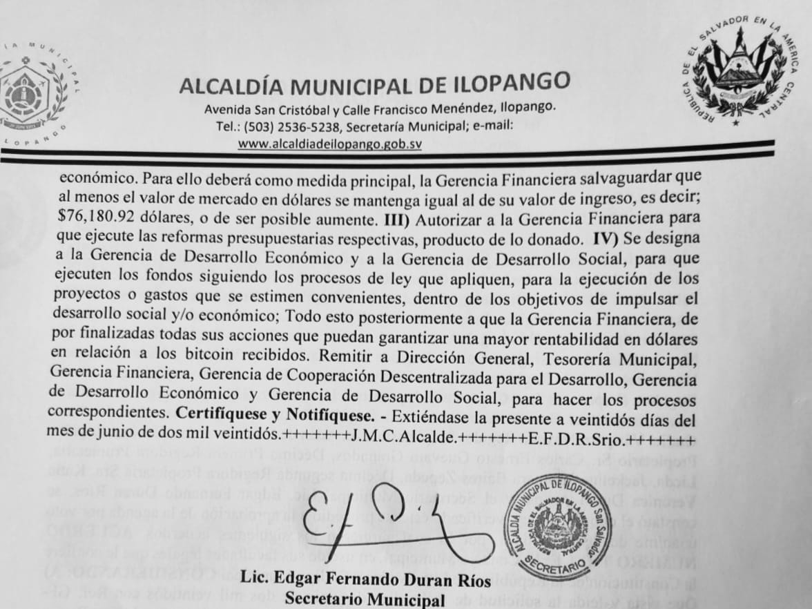 SSESTEMunicipal's tweet photo. Abrimos hilo del robo claro del alcalde de @muni_ilopango @josemariachicas si usted piensa que la gente es ignorante está muy equivocado ponga lo que quiera en sus redes y ordenele a sus troles que publiquen lo que quieran lo retamos a que transparente el dinero recibido $250.000 https://t.co/S9xdfDqwk5