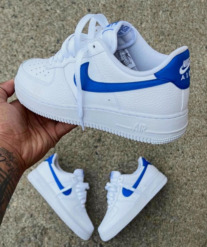 SneakerPics23's tweet photo. Nike AF1 Low Royal Blue 

Shop here: https://t.co/mhatAEtU1b https://t.co/DkQYngUYkp