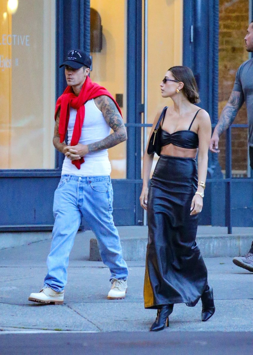 Justin Bieber Photos On Twitter Justin Bieber And Hailey Head Out For Dinner In Tribeca New