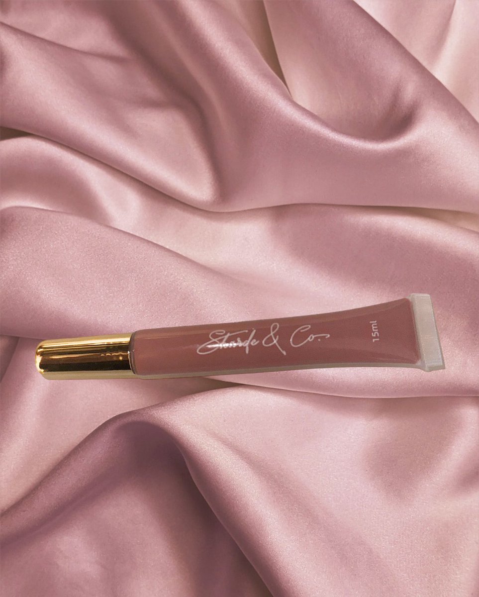 JabreaSharday's tweet photo. Best seller 💃🏾#blossom #pinknude #lipgloss https://t.co/SBogzfUR7j