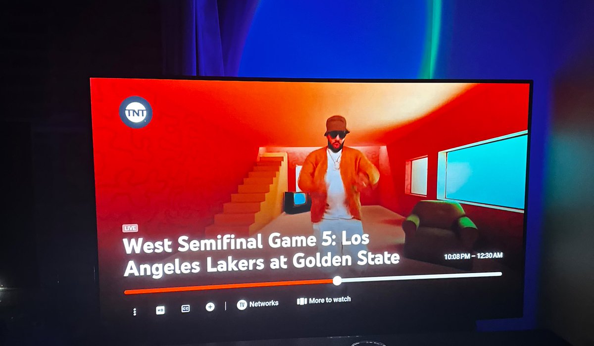 LarryJune91's tweet photo. @LarryJuneTFM on the Lakers/Warriors commercial 🍊 https://t.co/qDCK58bZDY
