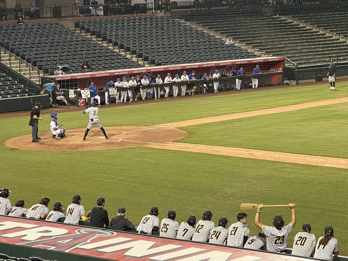 Saguaro_HS's tweet image. Clutch hits from Zander Bratspis, Wade Shumard, &amp;amp; Cam Caminiti helped the @SaguaroBaseball #Cats jump out to a 4-1 lead after 2 innings.  #SagU #Family #RTB