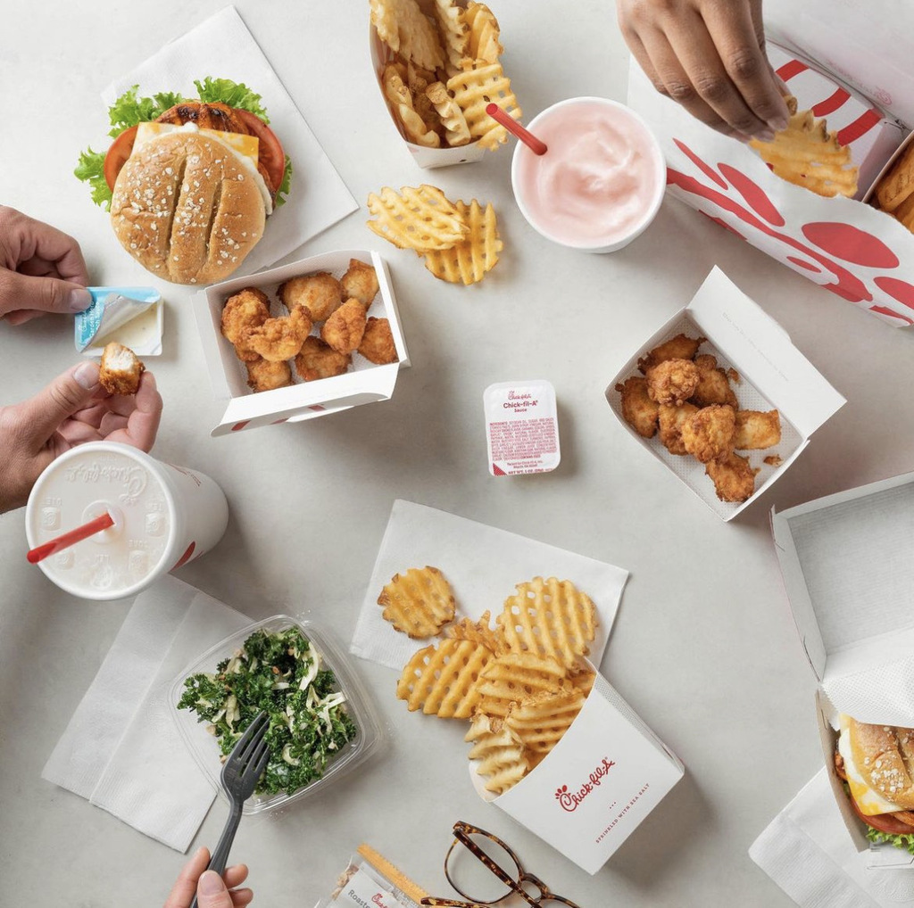 Welcome to the HRA, <a href="/chickfila/">Chick-fil-A, Inc.</a> !
📸 photo by <a href="/chickfila/">Chick-fil-A, Inc.</a>
#chickfila #chickfilahawaii #chickfilasauce #finally #hawaiirestaurantassociation #hrahawaii instagr.am/p/CsFkSenhmnF/
