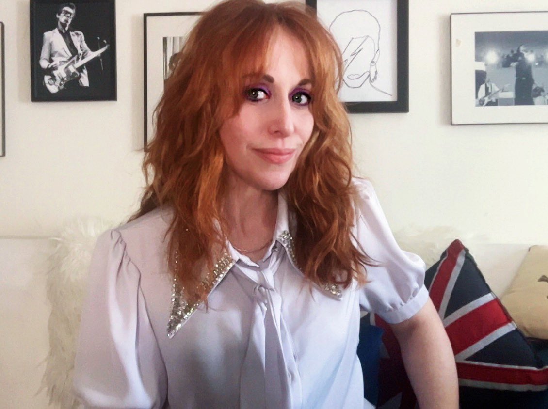 aliontheair's tweet photo. It is #mentalhealthawarenessmonth and I’m an ambassador for MTV’s Mental Health Action Day.
Some great interviews coming up w/ Rachel Bloom, Carly Chaikin, Mike Doughty, Brent Morin, Noelle from Fitz & the Tantrums, & more!
@mtv @mtv2
#mentalhealthawareness #youarenotalone #MHAD https://t.co/n3SWFxsFWD