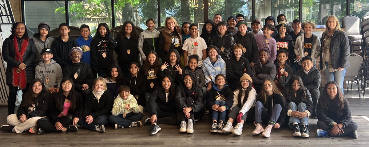 DeckerPUSD's tweet photo. Look at these #happycampers ποΈ #6thgradecamp #outdoorscienceschool #deckermakeswaves #proud2bepusd https://t.co/Eldsjg9avz