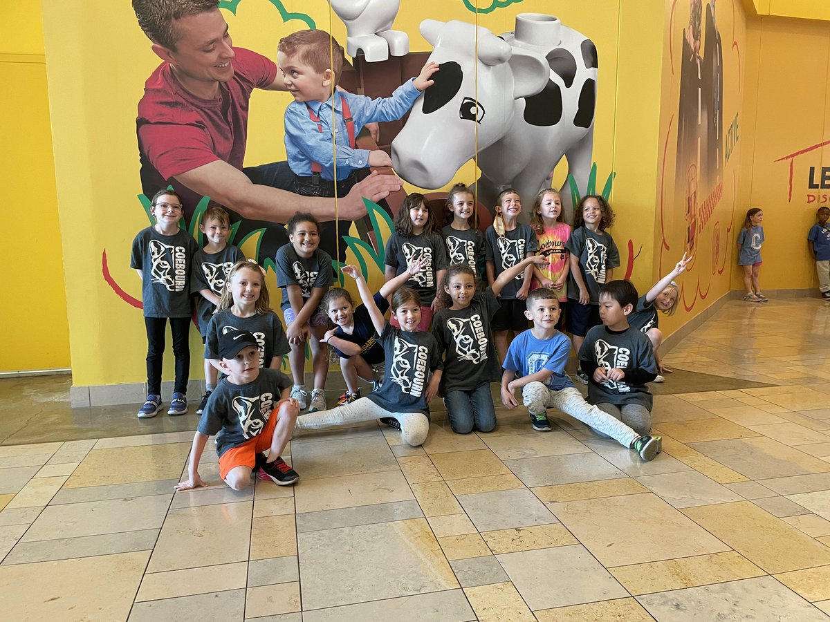 jmarinelli613's tweet photo. 1st Grade Field Trip #Legoland @troecoe117 @CoebournES https://t.co/vZFcTjSh7A