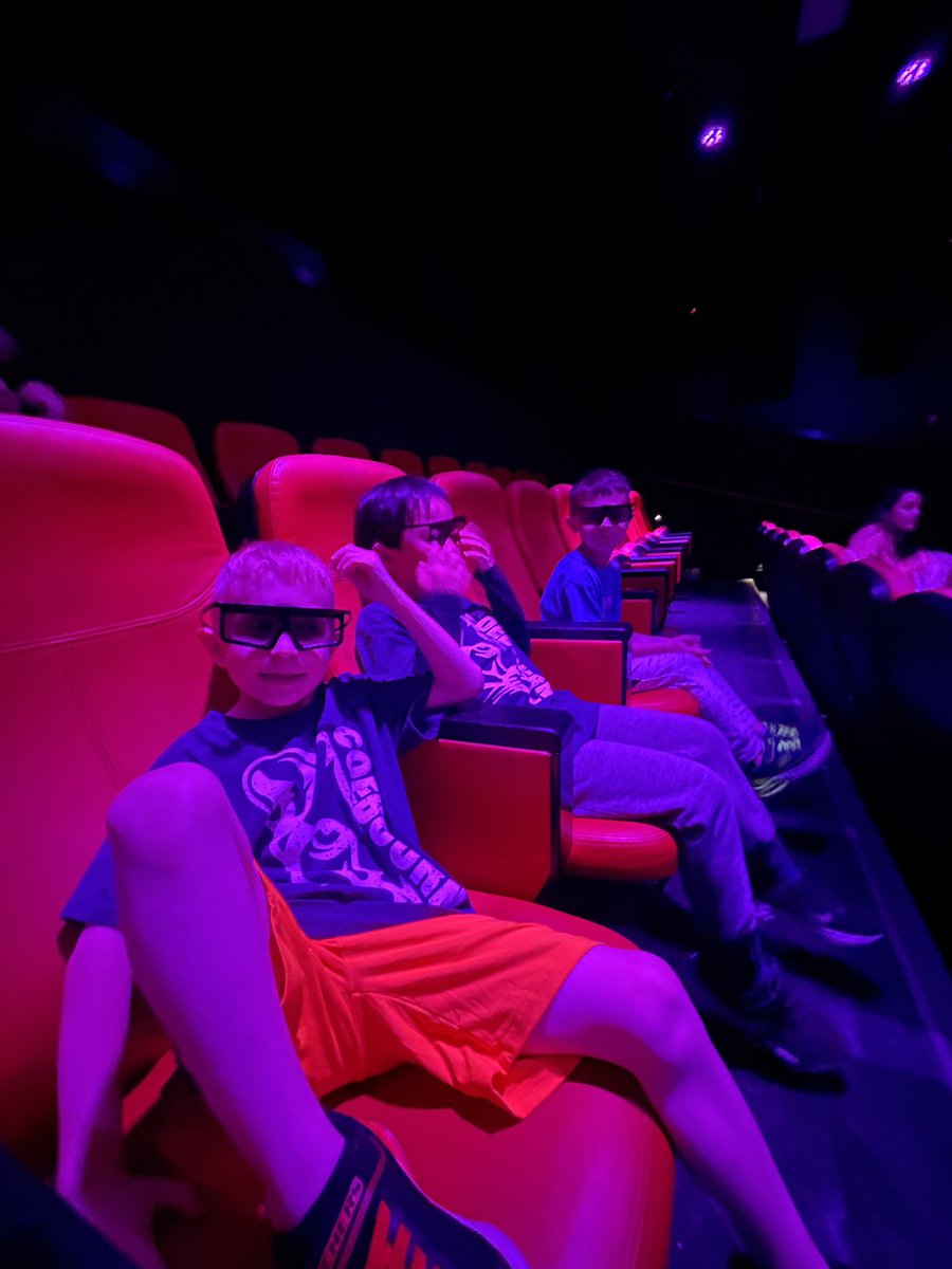 jmarinelli613's tweet photo. 1st Grade Field Trip #Legoland @troecoe117 @CoebournES https://t.co/vZFcTjSh7A