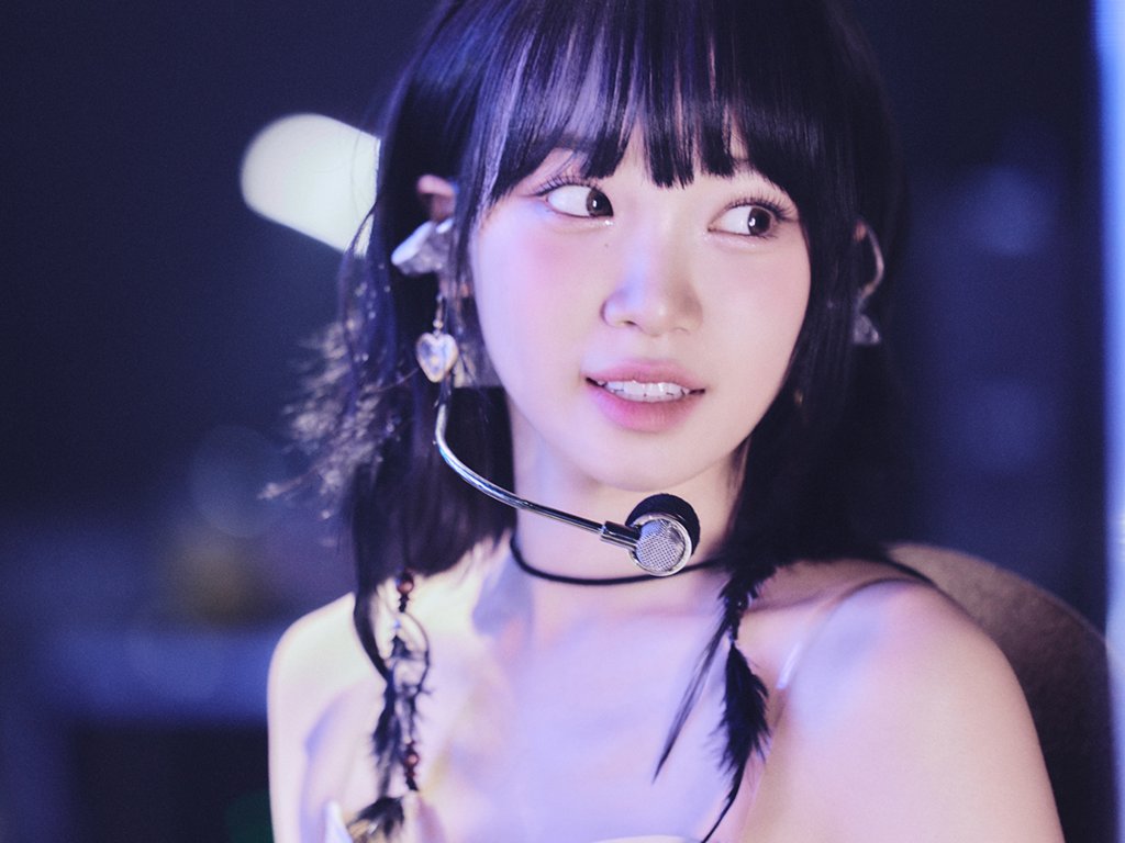 #WeverseMagazine #위버스매거진 #INTERVIEW 

KIM CHAEWON：“我每一刻都在努力，尽了最大努力，所以我觉得‘现在应该相信自己’。” (2023.05.11) 

▶️ bit.ly/41pExmY