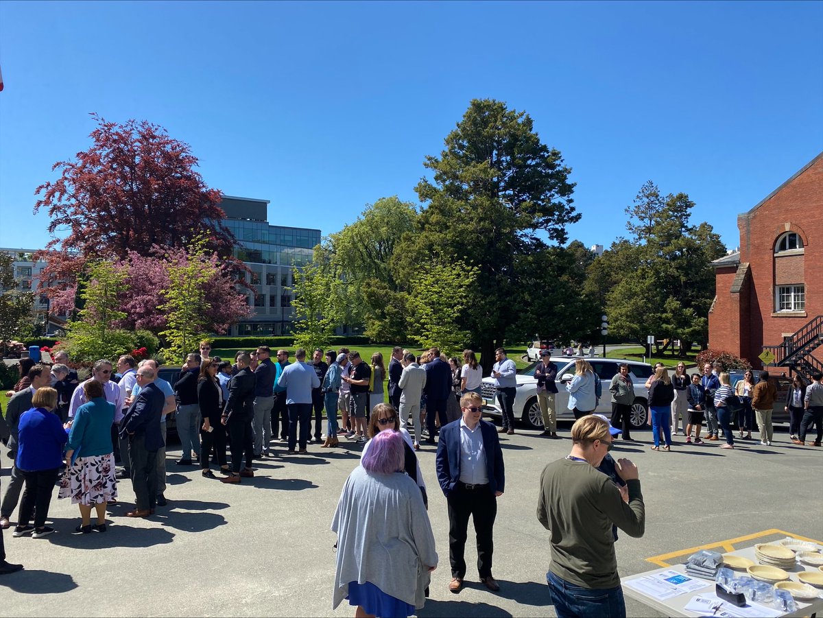 Pam_Alexis_'s tweet photo. #BCBeefDay was a delicious success! Thank you to all of the hardworking & talented folks that came together to make this day happen.
The lineup was so long! They must have come to hear us speak & catch a glimpse of me in a cowboy hat!🤣 https://t.co/h5legPq29z https://t.co/5xwWYDzw3r