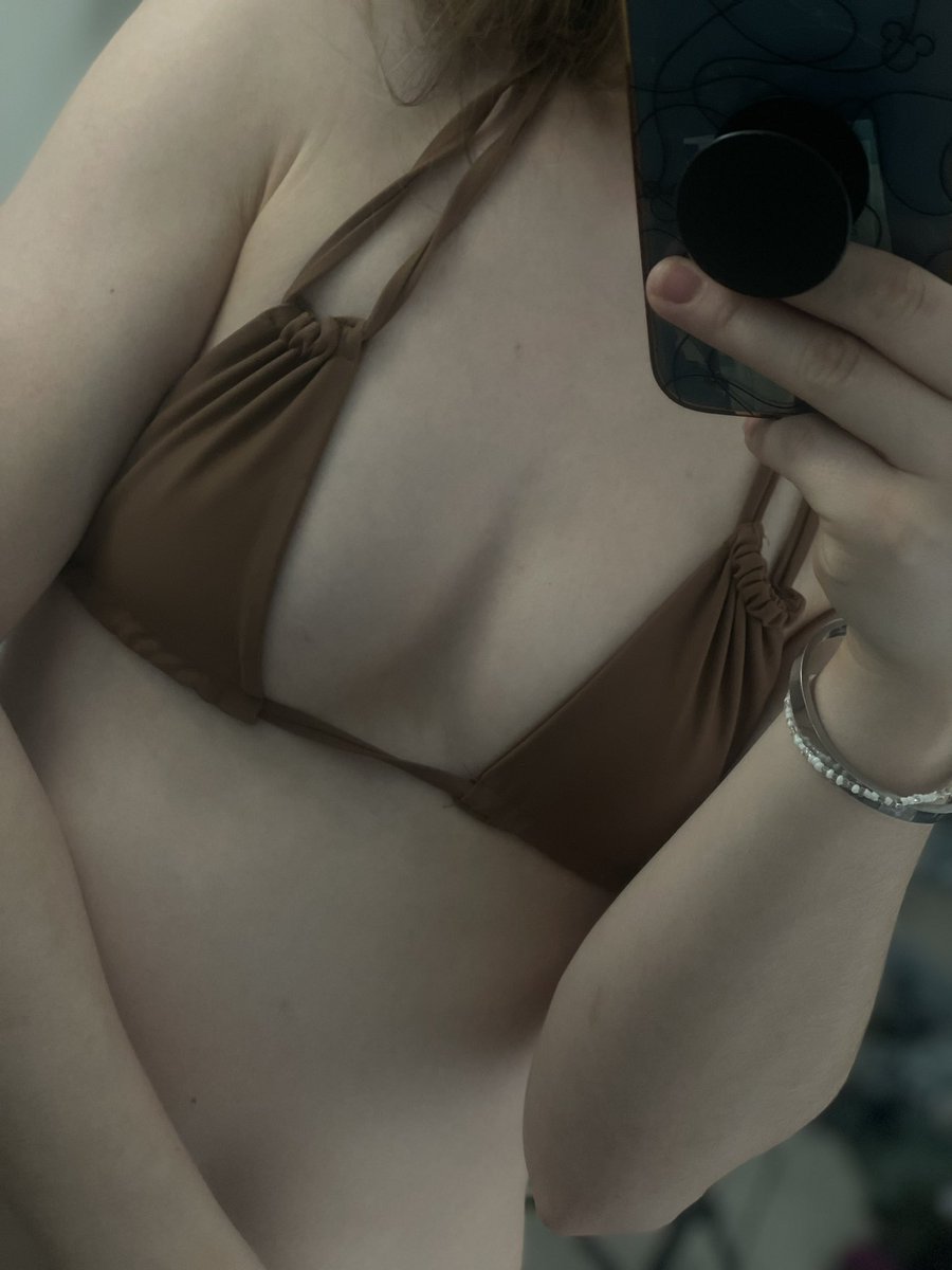 Titty hour🌶️😏