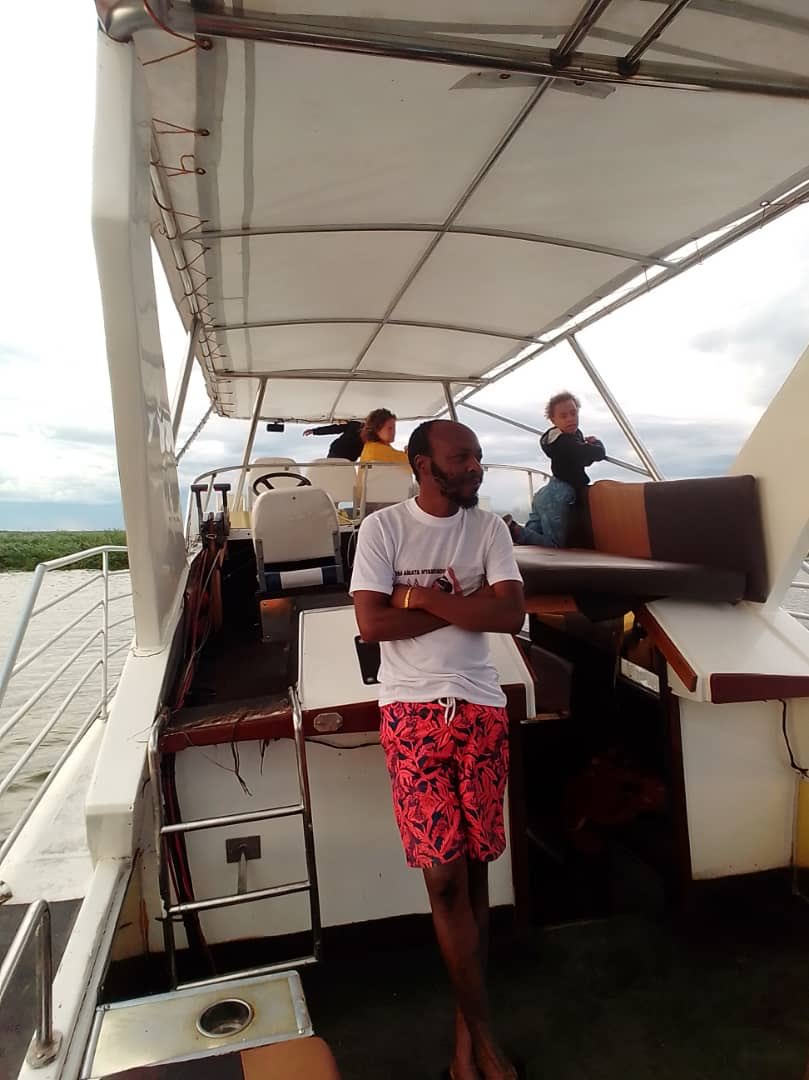 RASCLANENTL's tweet photo. Kazinga channel https://t.co/o15xklxKie