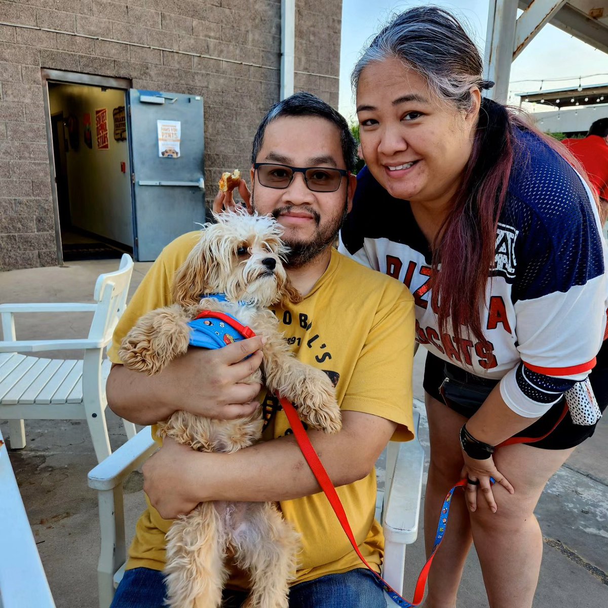 Wildcat_Culture's tweet photo. @EastValleyCats Cats with Dogs social hour. Love all the @arizonaalumni and their pups! https://t.co/0d024vOCRM