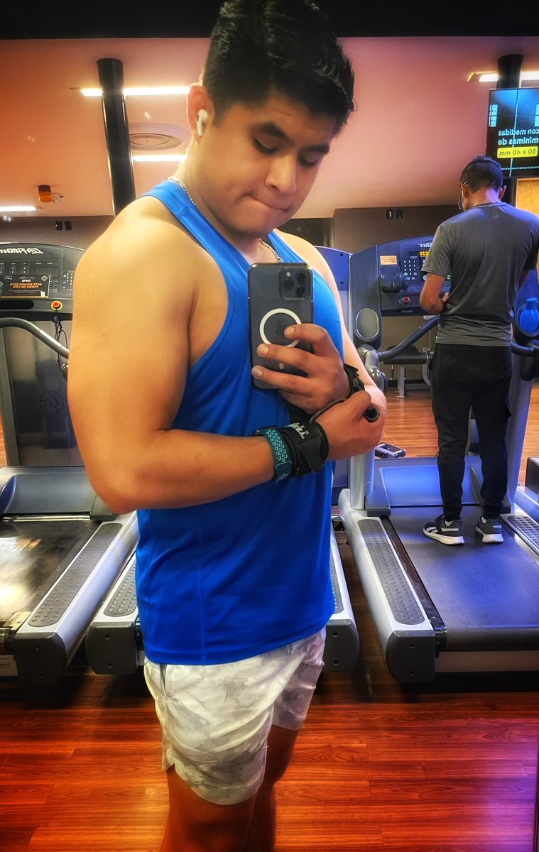 Dav_bit's tweet photo. #workHard #PlayHard https://t.co/JUohuAHWdu