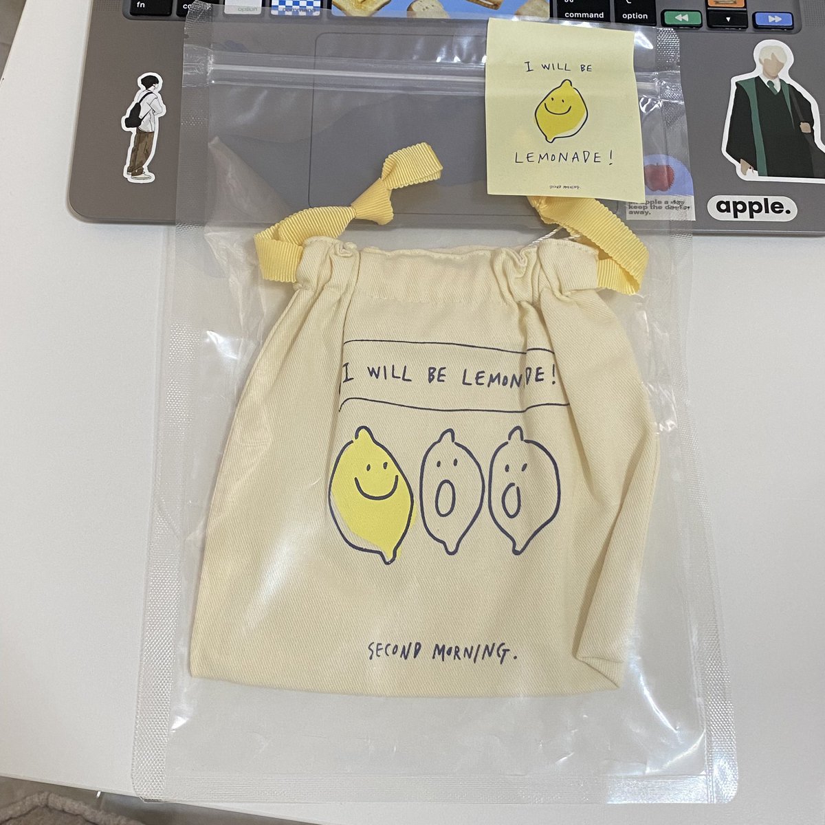 Babybubujh2's tweet photo. พร้อมส่ง🍋
กระเป๋า Second morning Lemonade pouch (ไม่แกะ)
📍480 รวมส่ง สนใจ dm ได้เลยค่ะ
 #pouch #พรีออเดอร์เกาหลี #ส่งต่อกระเป๋า #กระเป๋าผ้า #กระเป๋า #พรีเกาหลี #ส่งต่อ https://t.co/X8D8YKtQ7k