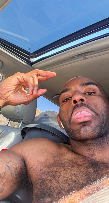 Hellurrr hoes https://t.co/N8iyeg7TDA