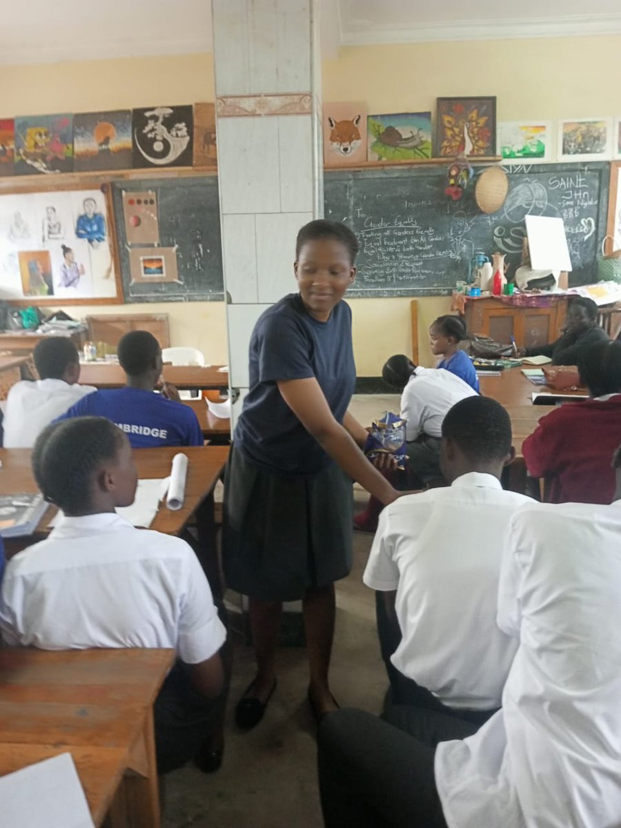 UNAUGANDA's tweet image. While at St. Peter&apos;s Nalya,

 #Schools4SDGs awareness  Fosters critical thinking &amp;amp; problem-solving skills in which #SDGs emphasize the significance of addressing complex global challenges, such as poverty, climate change and inequality.

#AcceleratingSDGs

@BagumaRT
@UNAFinland