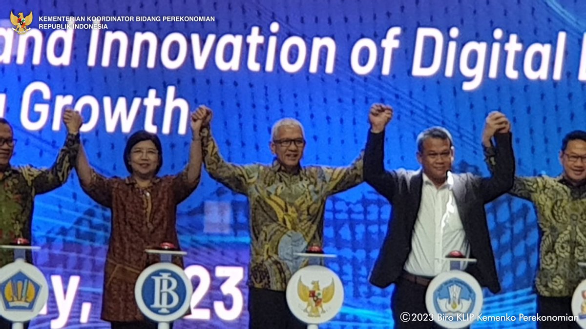 PerekonomianRI's tweet photo. #BeritaEkon

Hai #SahabatEkon

Ditutup dengan kemeriahan, Festival Ekonomi Keuangan Digital Indonesia (FEKDI) 2023 telah sukses diselenggarakan. 

Yuk Simak.
https://t.co/p2lNzXKoOS

#FEKDI2023 #EKONomiUnggul #IndonesiaMaju
#TerbaikUntukIndonesia https://t.co/auofaNyRve