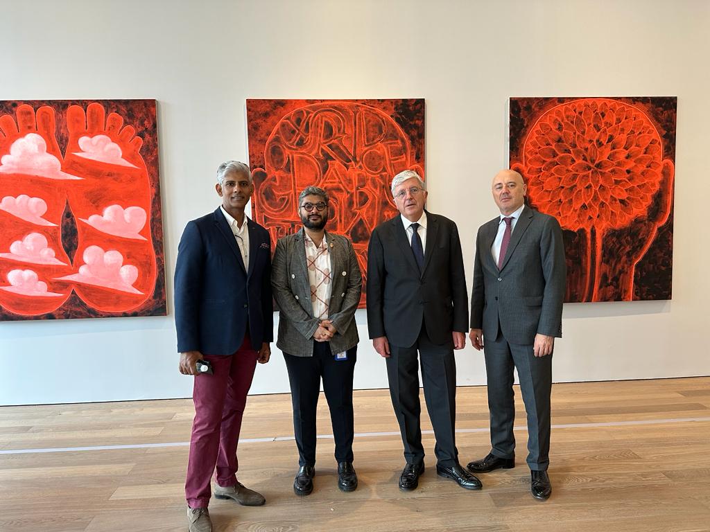 Visit to Nita Mukesh Ambani Art House .Exciting exhibition of Francesco Clemente's series of paintings "Everything Only". Italian Contemporary art in Mumbai.🇮🇹🇮🇳