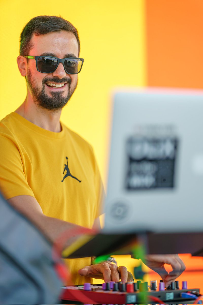 Oliver (OLiX) Simionescu tweet media