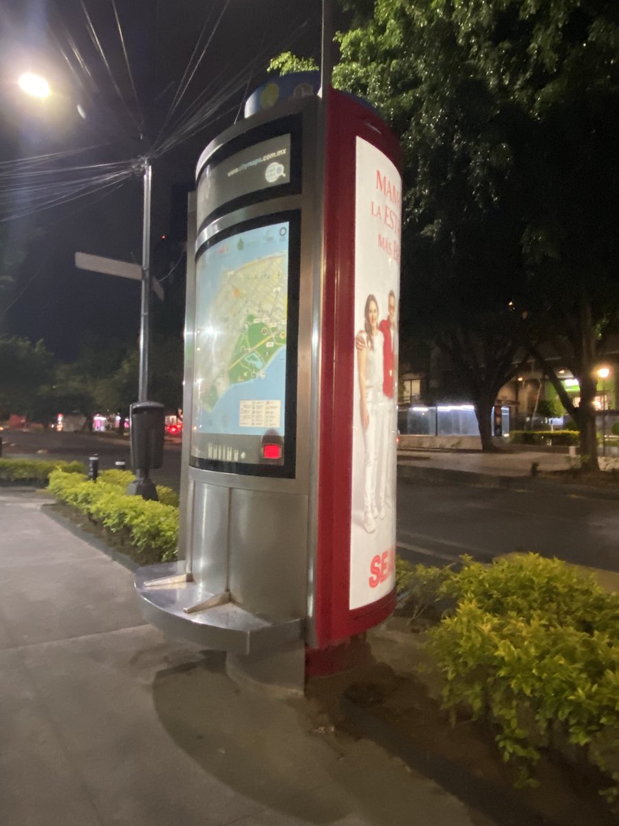 ursus_19's tweet photo. @IMURecicla se solicita apoyo, tienen varios depósitos descuidados y abandonados en Polanco, no pasan a recoger las pilas y dar mantenimiento,  o ya no tienen el programa y ahí dejaron los depósitos? @AlcaldiaMHmx @MHcesac @VozenPolanco https://t.co/1C1KllqEun