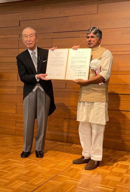 My warmest congratulations to Rajagopal P.V. (Raja Ji) on receiving the 40th Niwano Peace Prize today in Japan. 🕊️✌️☮️ #EktaParishad #JaiJagat #NiwanoPeacePrize #PeacePrize