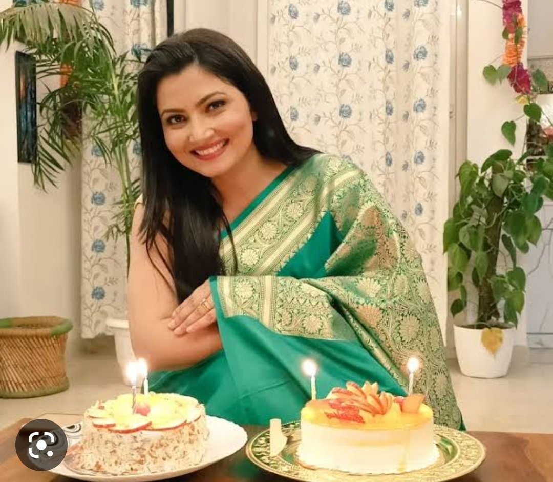 Wishing you a very special birthday and a wonderful year ahead! 🎂💫

महादेव आपको सदा स्वस्थ और खुश रखें 🙏🏻  

#HappyBirthdayChitraTripathi
#HBDChitraTripathi 
@chitraaum